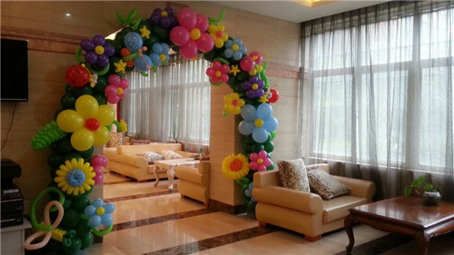 �������й��ݣ�����������