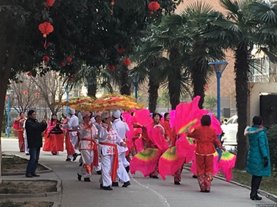 �㻪��ҵ����С���ŵƽ����Ԫ��